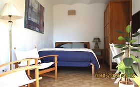 NICE, à saisir : STUDIO indépendant en VILLA ( Mer, ville, calme )